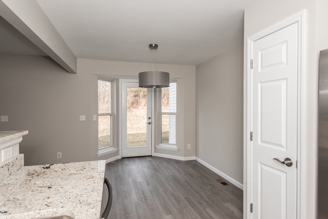 Building Photo - 10429 Tiffany Village Ct