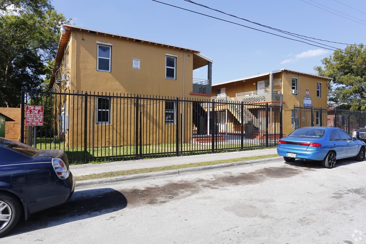 Foto del edificio - 7160 NW 14th Pl