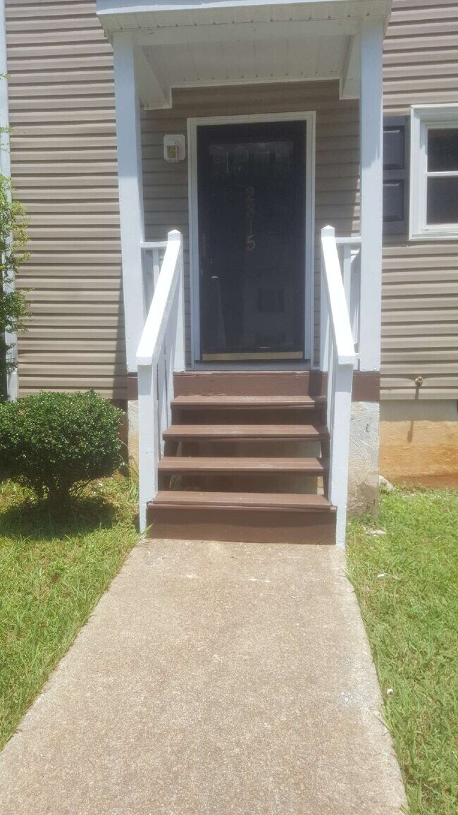 Foto del edificio - 2815 Dillmark Ct