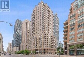 Building Photo - 909 Bay St.