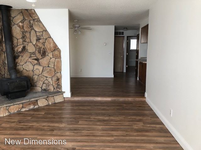 Foto del edificio - 2 br, 1 bath House - 1525 Douglas Avenue #B