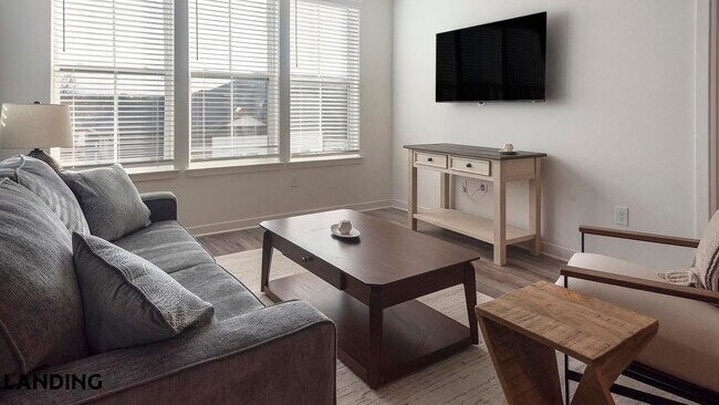 Foto del edificio - 4670 Merchants Park Cir