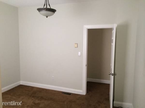 Building Photo - 2 br, 1 bath Apartment - 1530 3rd Ave Apt 1