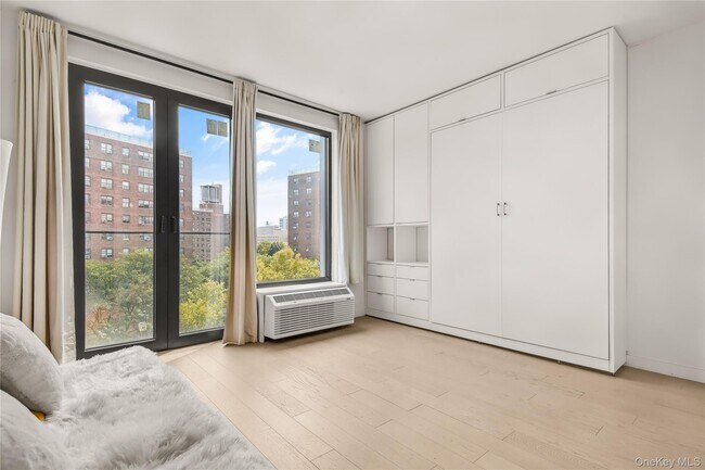 Foto del edificio - 181 E 101st St