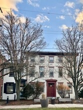 Building Photo - 202 E Main St