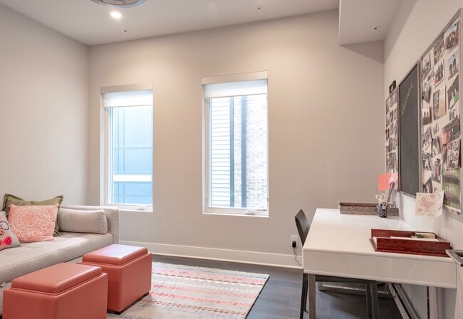 Foto del edificio - 504 N Park Ave