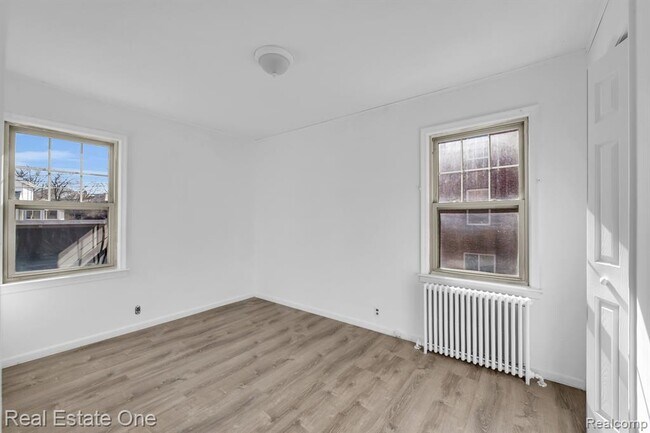 Foto del edificio - 50 Virginia Dr