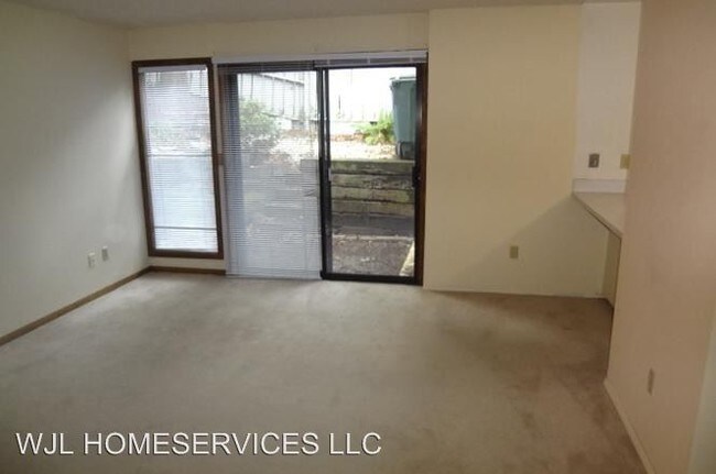 Building Photo - 2 br, 1 bath House - 12621 SE 42nd ST