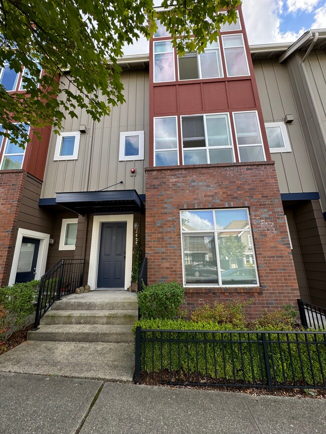 Foto del edificio - 2455 NE Park Dr