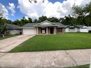 Building Photo - 7710 Ashmole Ln