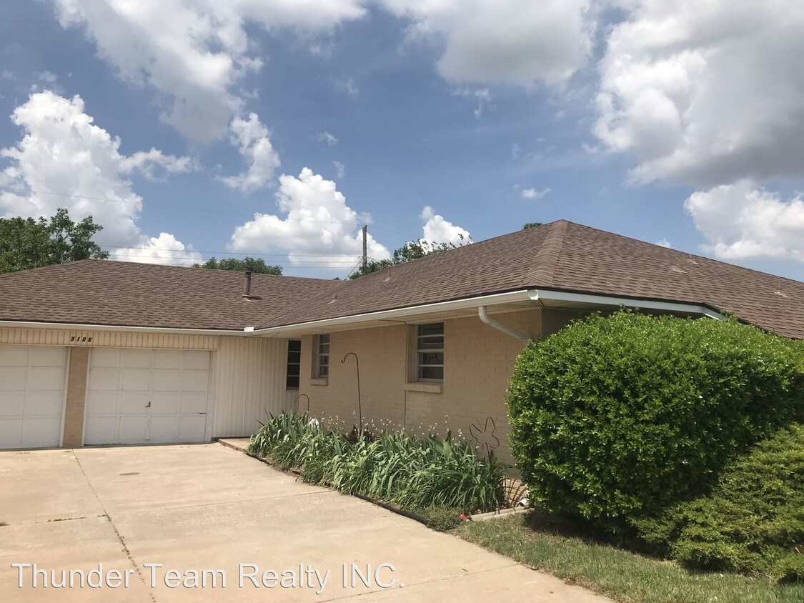 Primary Photo - 3 br, 2 bath House - 3105 W. Britton Road