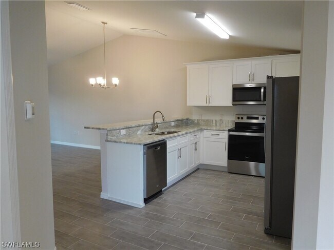 Foto del edificio - 1212 NW 16th Terrace