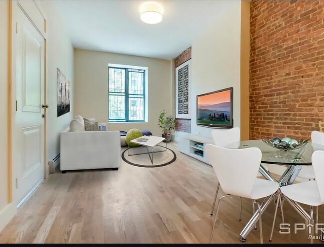 Foto del edificio - 3688 Broadway