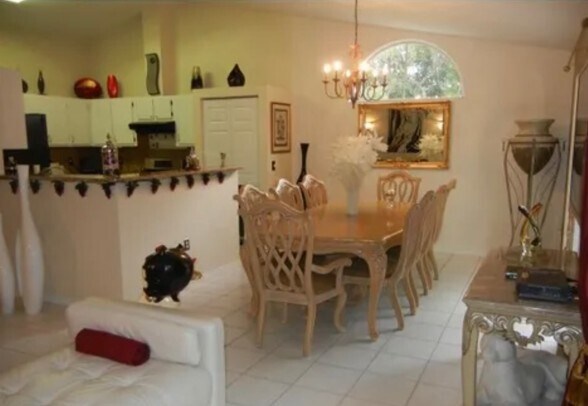 Foto del edificio - 4135 NW 35th St