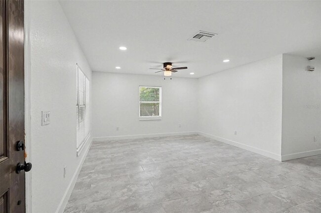 Building Photo - 1128 Neville Ave