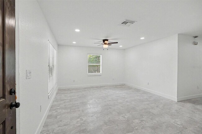 Foto del edificio - 1128 Neville Ave