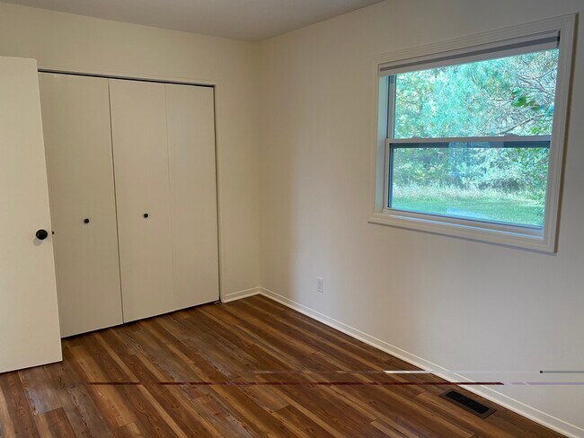 Foto del edificio - 6096 Barney Rd