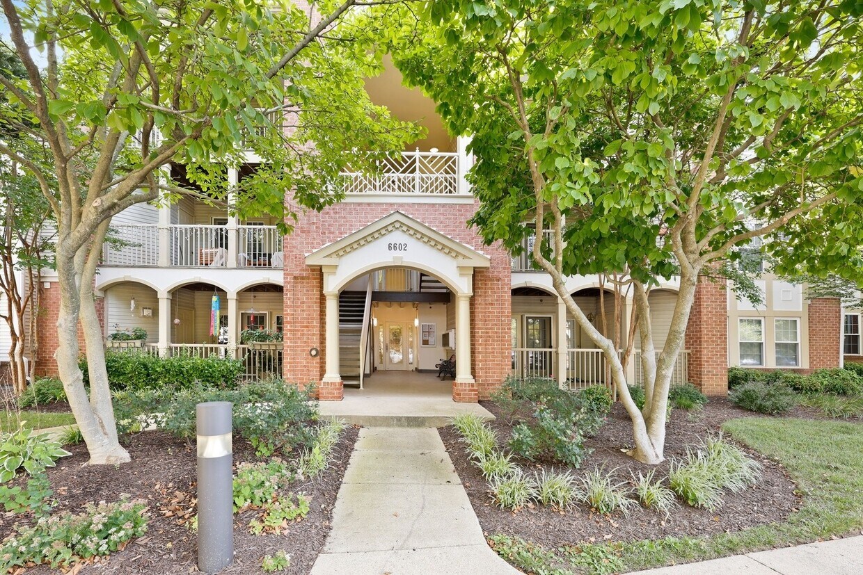 6602 Thackwell Way Unit F, Alexandria, VA 22315 Condo for Rent in