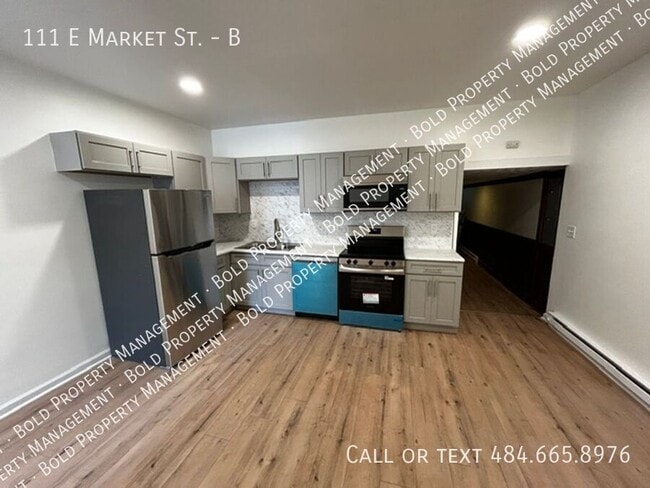 Building Photo - 111 E Market St