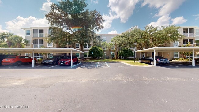 Foto del edificio - 10550 Baymeadows Rd
