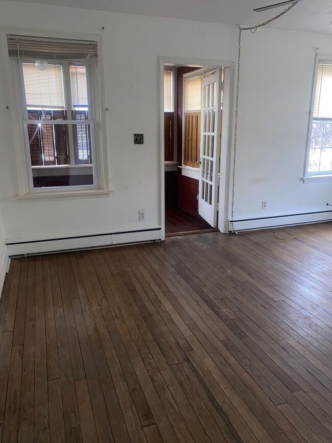 Building Photo - 5817 Keystone St