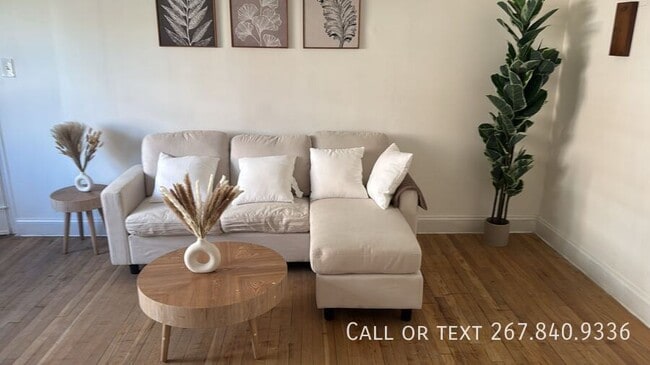 Building Photo - 10 Danbury St SE