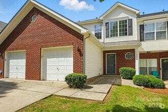 Building Photo - 12244 Stratfield Pl Cir