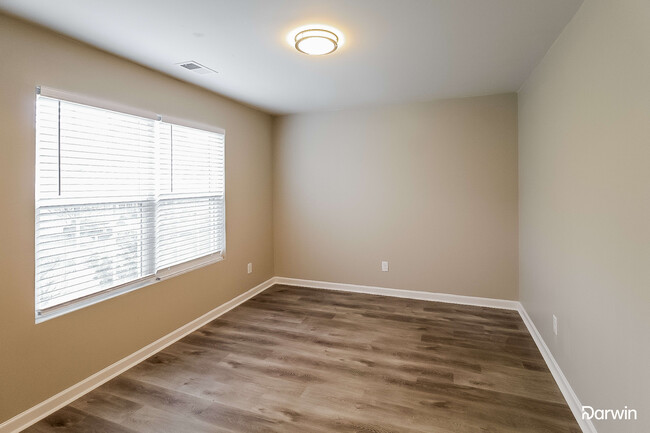 Building Photo - 1945 Pleasant Walk, Lithonia, GA 30058