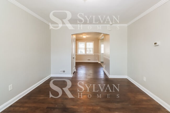 Foto del edificio - Lease today! No extra charge for contentme...