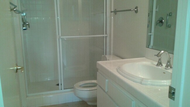 Foto del edificio - 14144 Dickens St