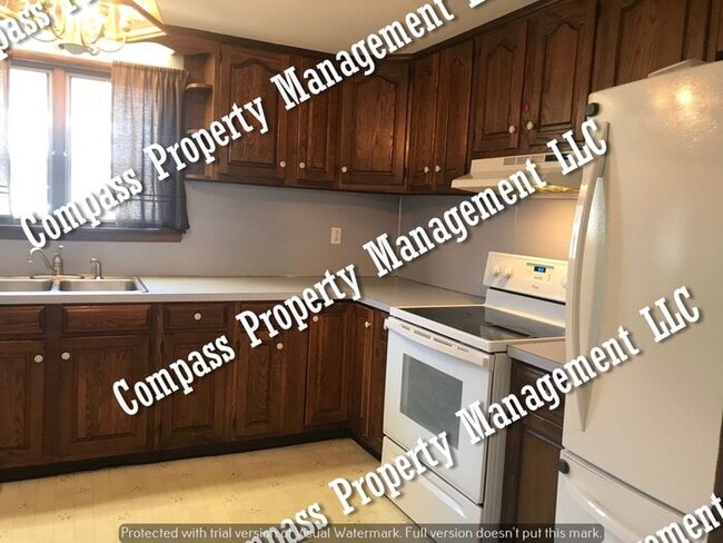 Building Photo - $1395 - 4 Bed, 1 Bath - West End Coatesville