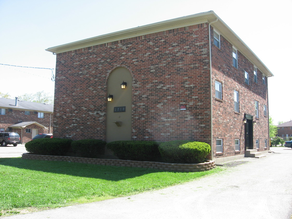 Recepción de Main - 2718 Rockford Ln