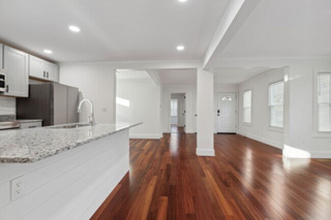 Foto del edificio - 415 Herkimer St