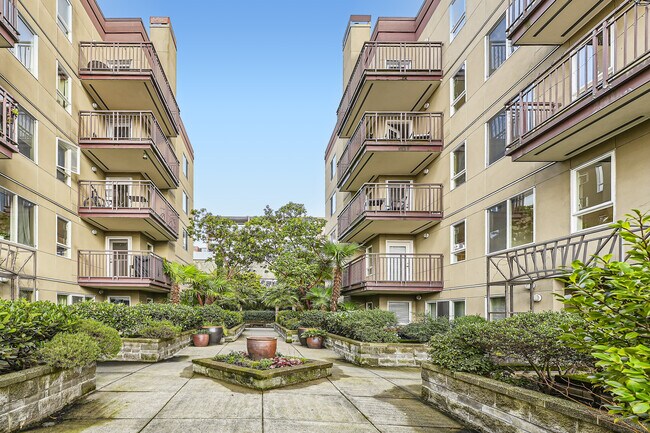 Foto del edificio - 1711 E Olive Wy
