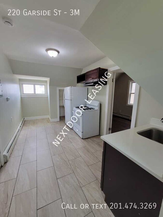 Foto del edificio - 220 Garside St