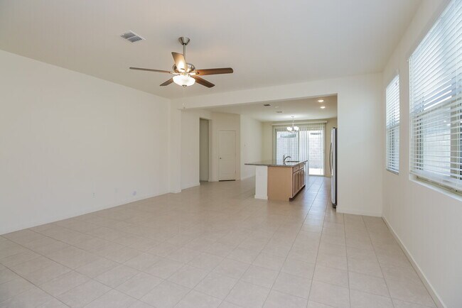 Building Photo - 4227 W Coneflower Ln