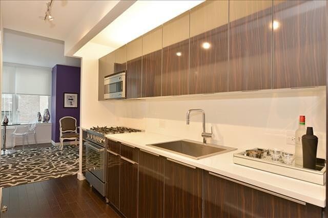 Primary Photo - 113 Nassau Street