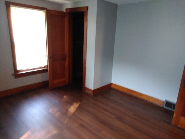 Foto del edificio - 220 S Hugh St