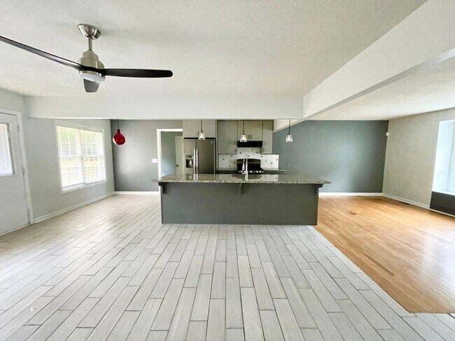 Building Photo - Saint Andrews