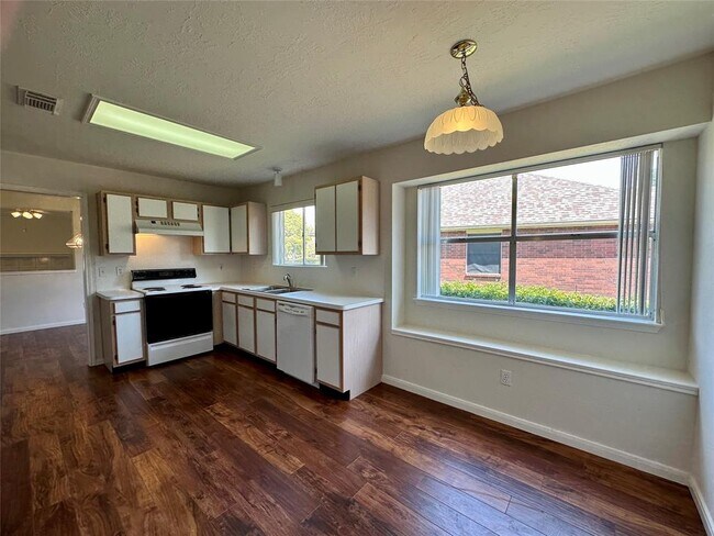 Building Photo - 3503 N Peach Hollow Cir