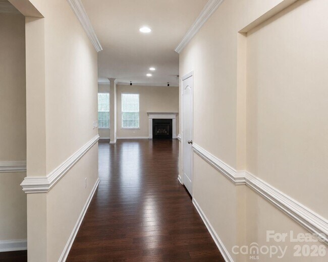 Foto del edificio - 10665 Sky Chase Ave NW