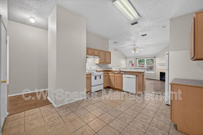 Foto del edificio - 844 Canyon Cove Dr