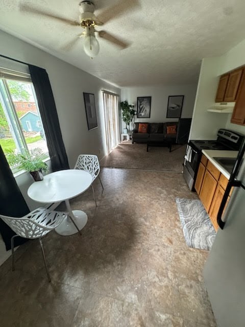 Building Photo - 2777 Blue Rock Rd