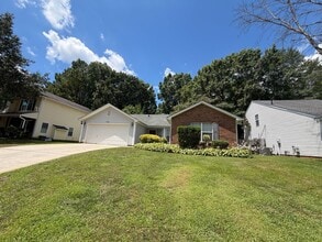 Building Photo - 2236 Mancke Dr