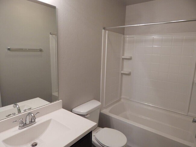 Foto del edificio - 2429 NW 190th St