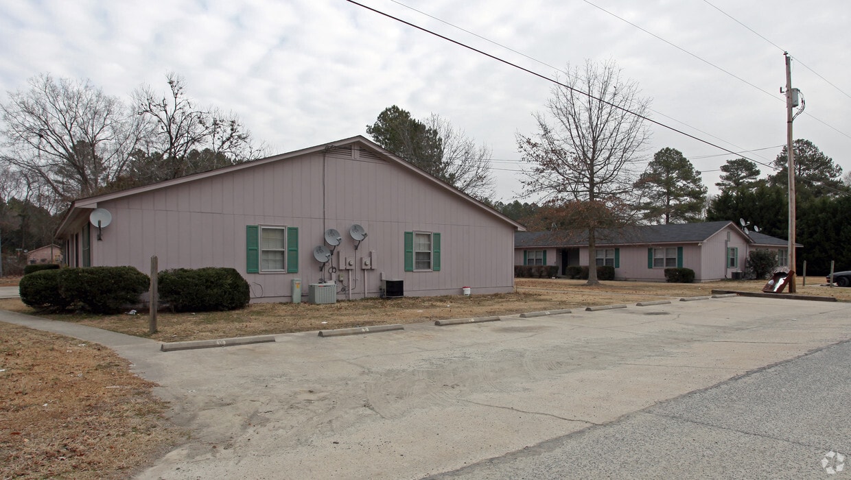 Building Photo - 214-218 W Caroline Ave
