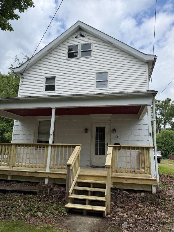 Foto principal - 306 N Church St