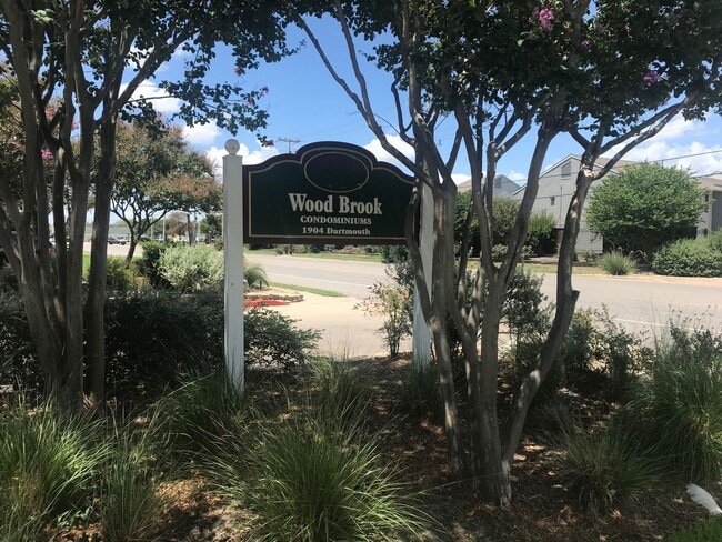 Foto del edificio - 2BD/2.5BA Condo | TAMU Bus Route | Private Yard | Pet Friendly