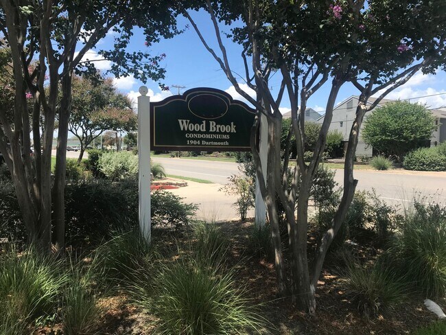 Foto del edificio - 2BD/2.5BA Condo | TAMU Bus Route | Private Yard | Pet Friendly