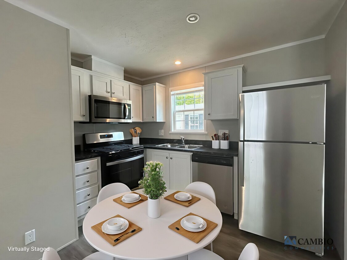 Primary Photo - 2391 8 Mile Rd